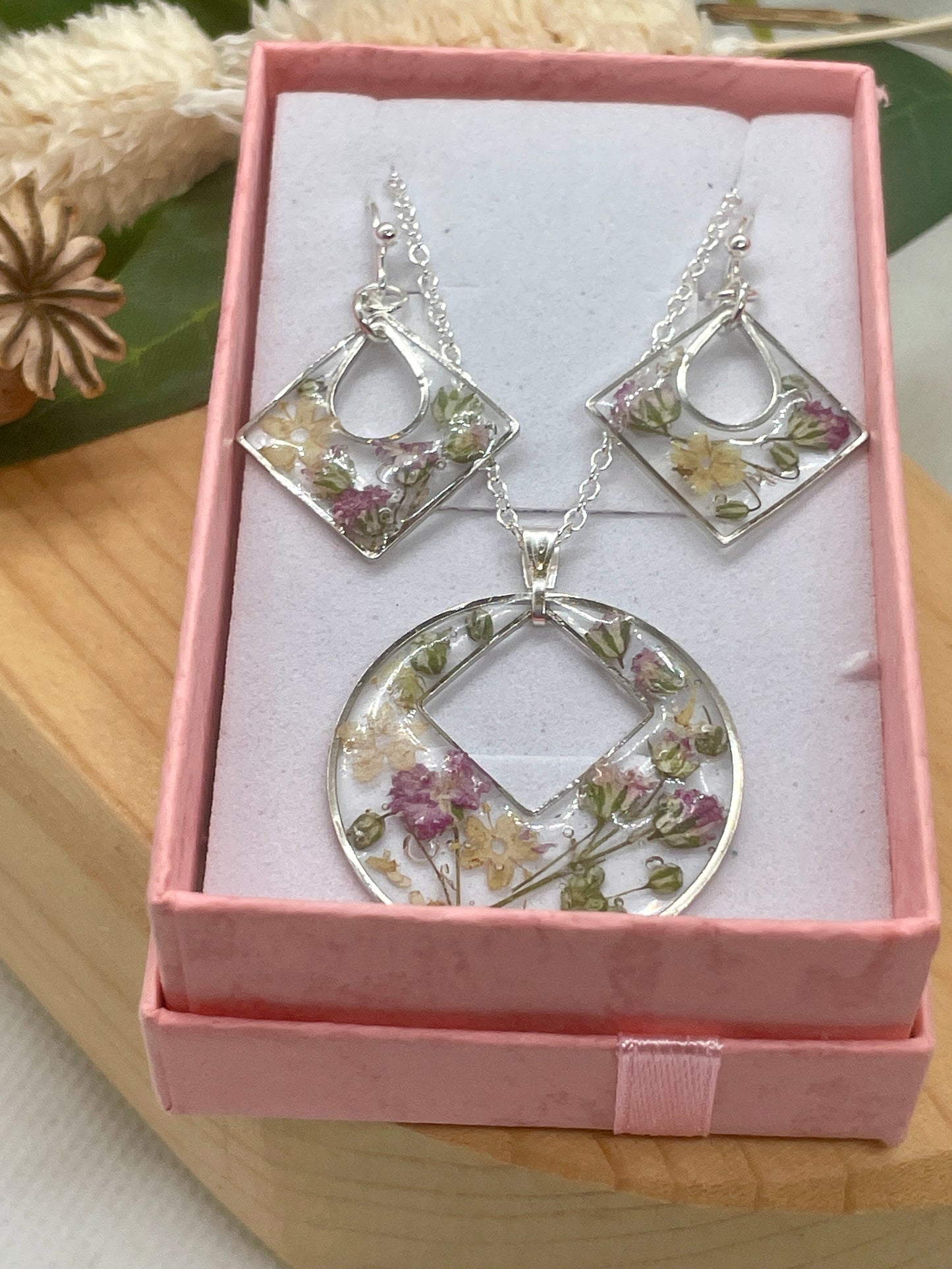 Squares and circles set