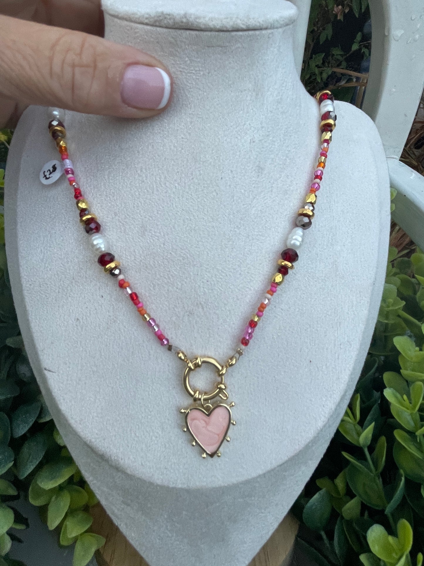 Pink and burgundy tone beaded heart necklace