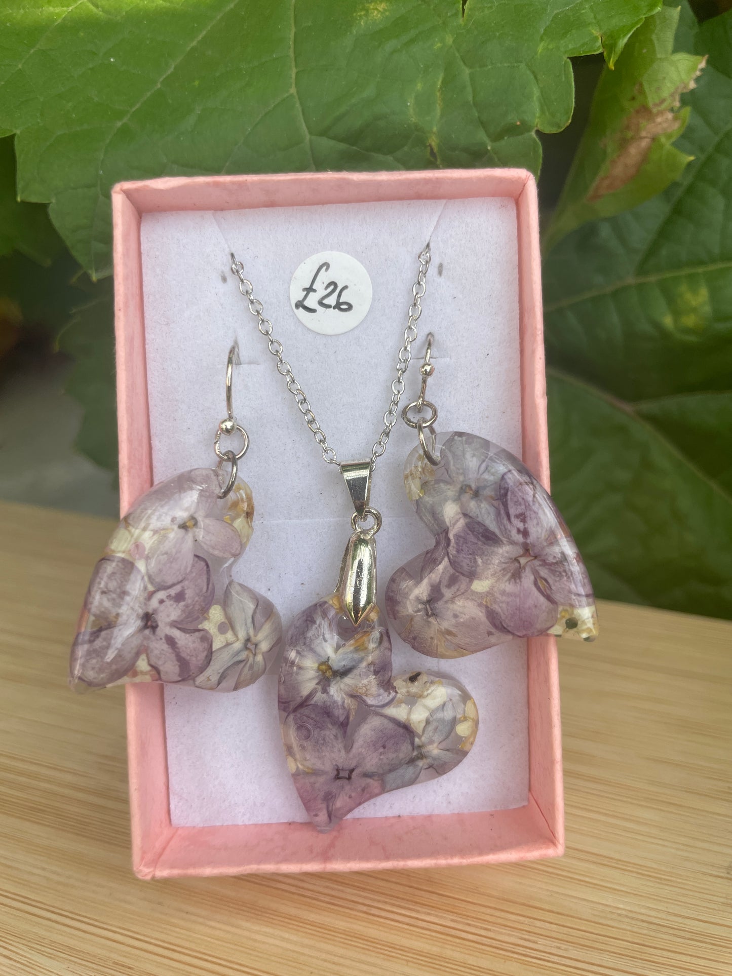 Lilacs angle heart set