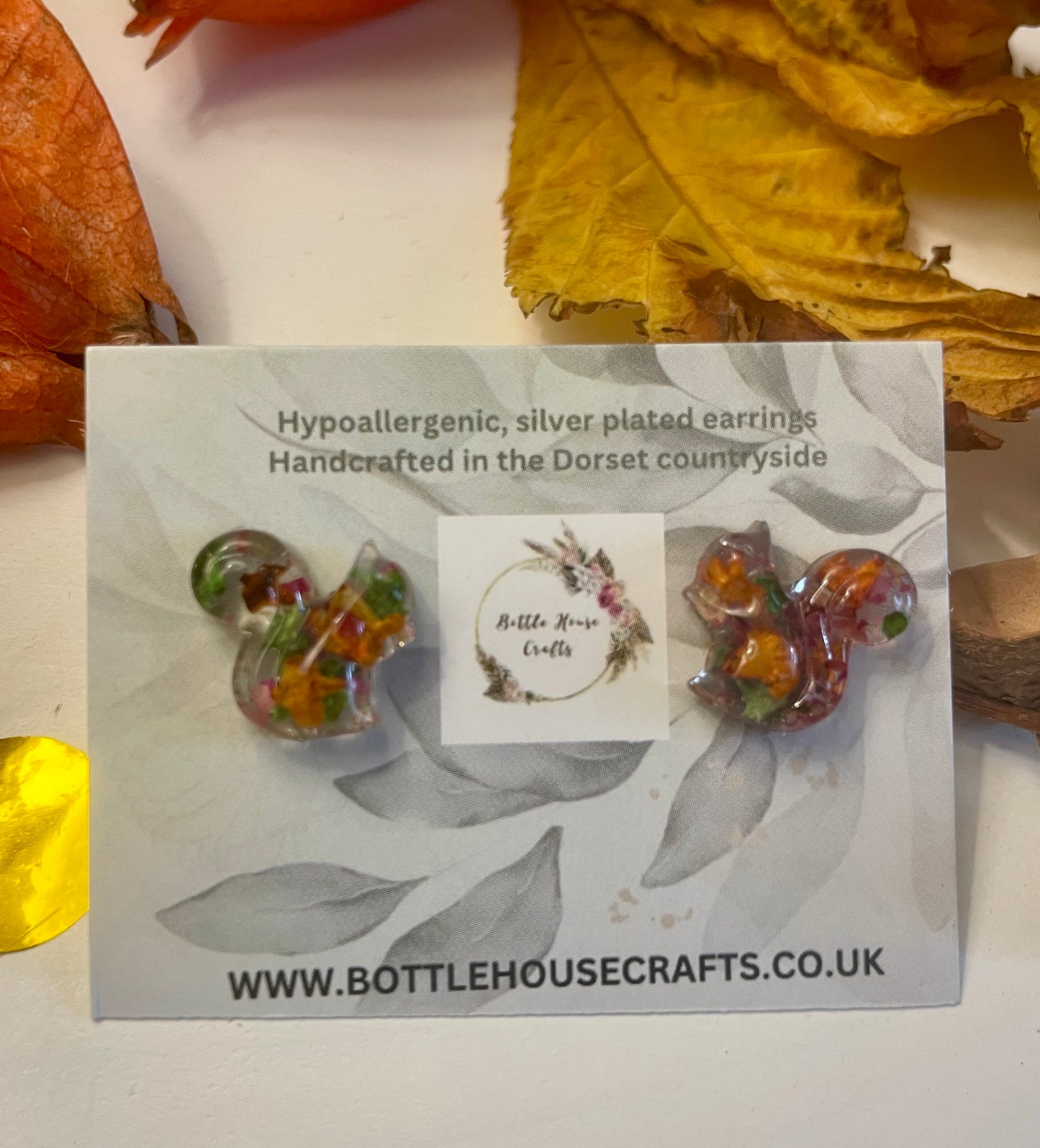 Tiny squirrel autumn leaves studs