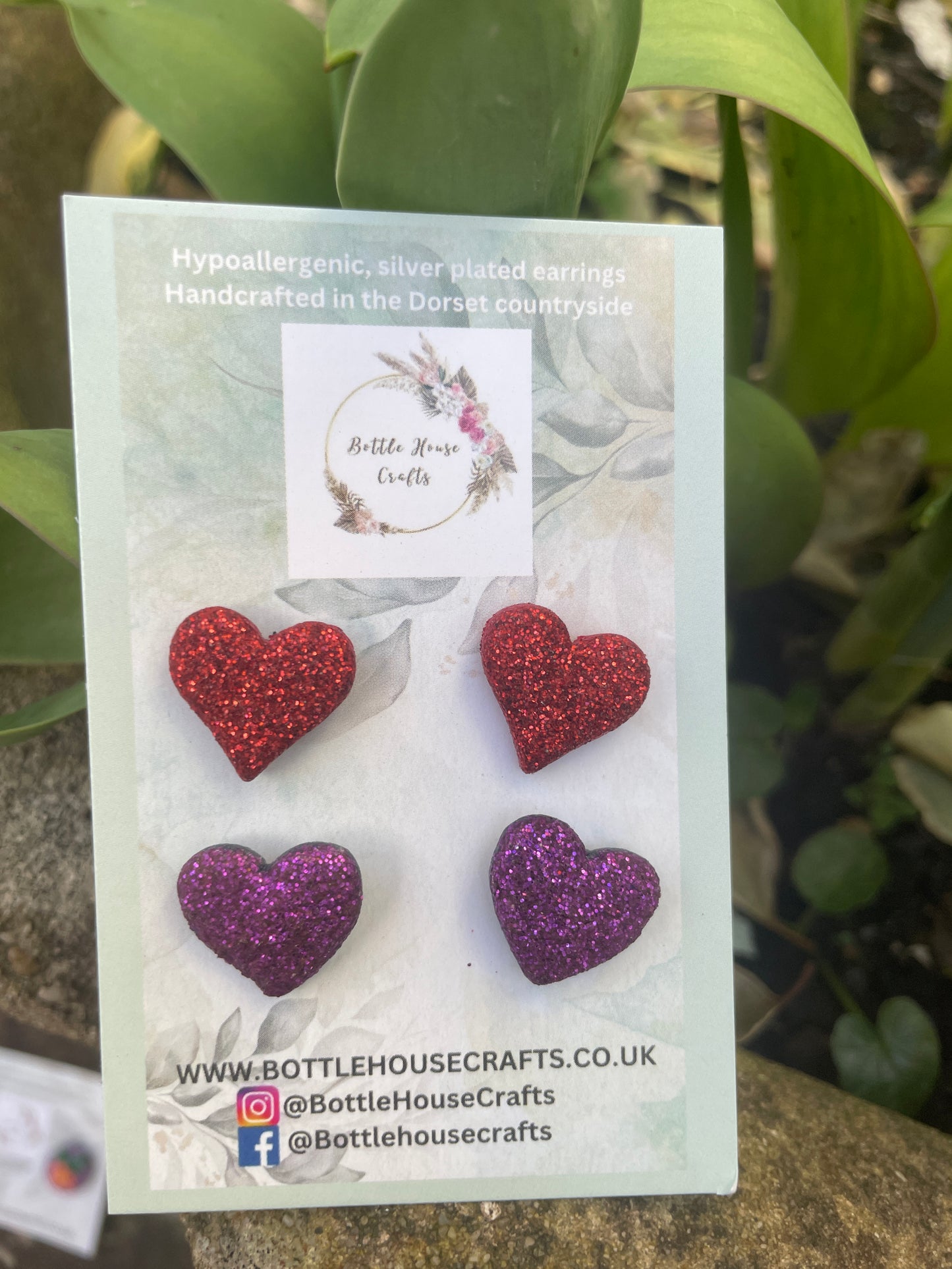 Glitter heart stud duo