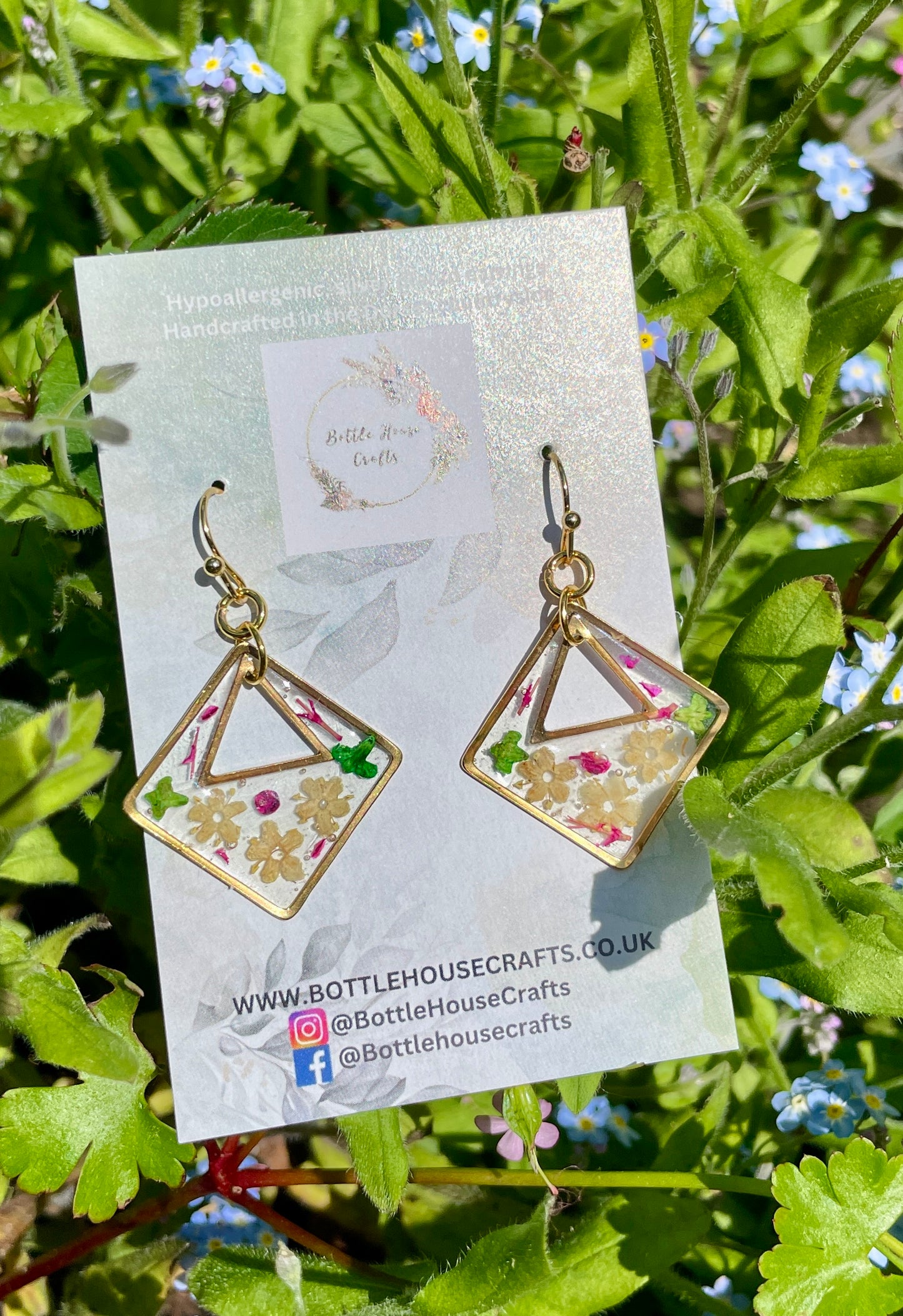 Geometric floral dangle earrings