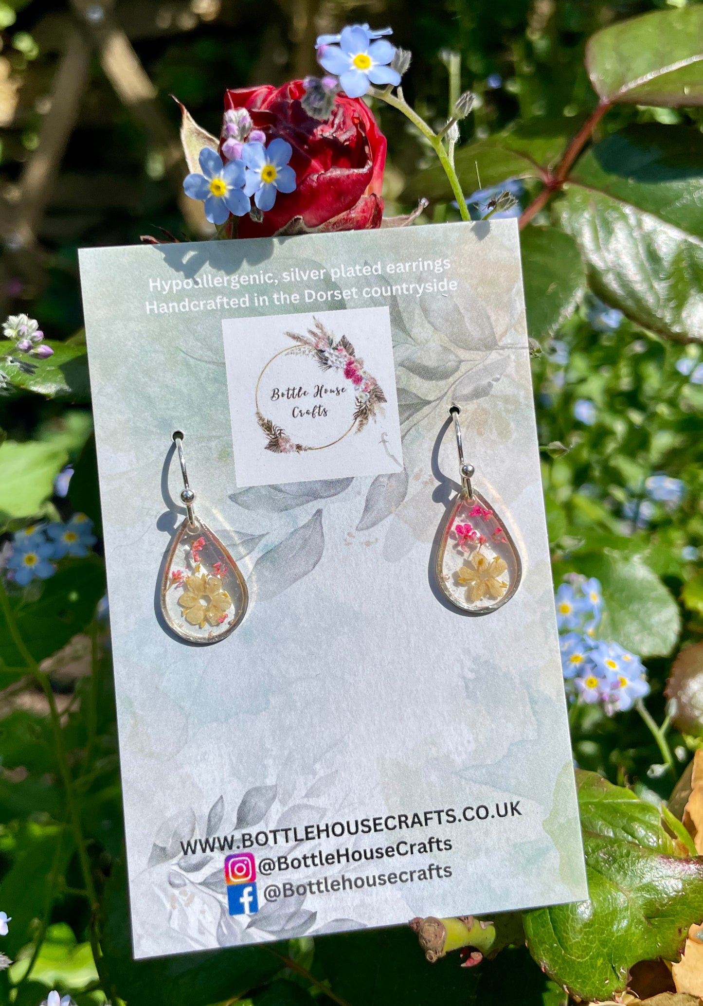Tiny tears floral earrings