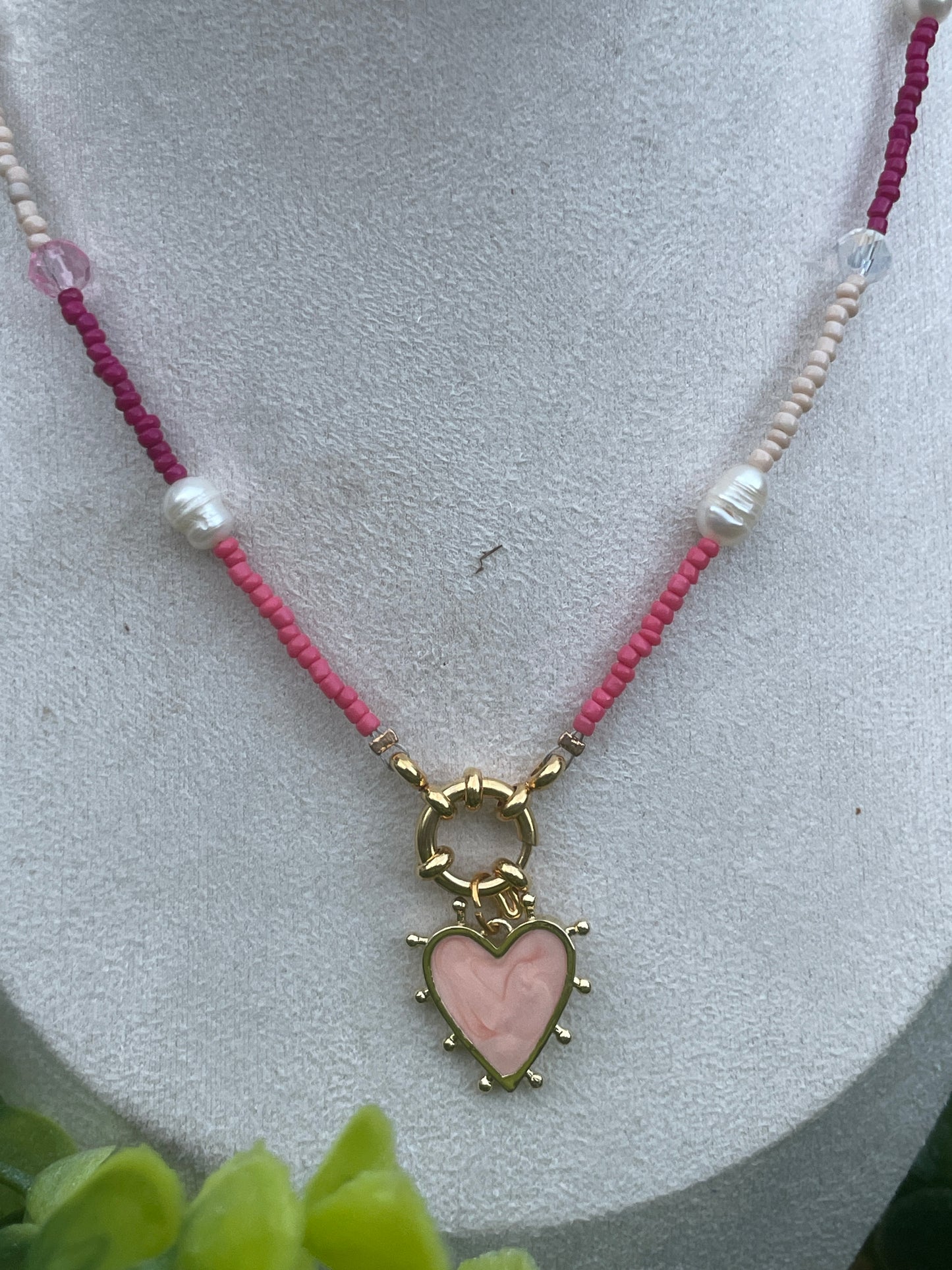 Pink and pearl heart beaded necklace