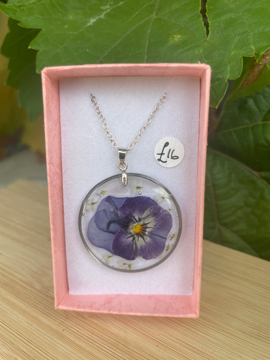 Dark viola necklace