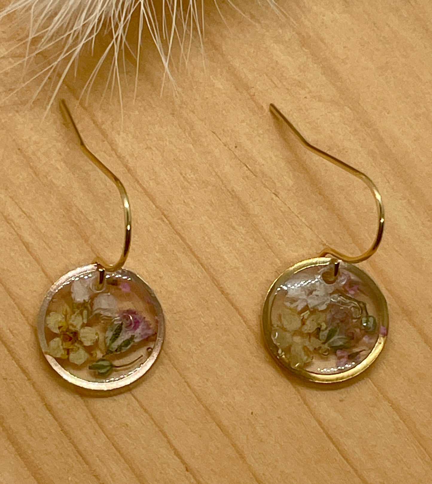 Elderflower and gypsophila gold drops