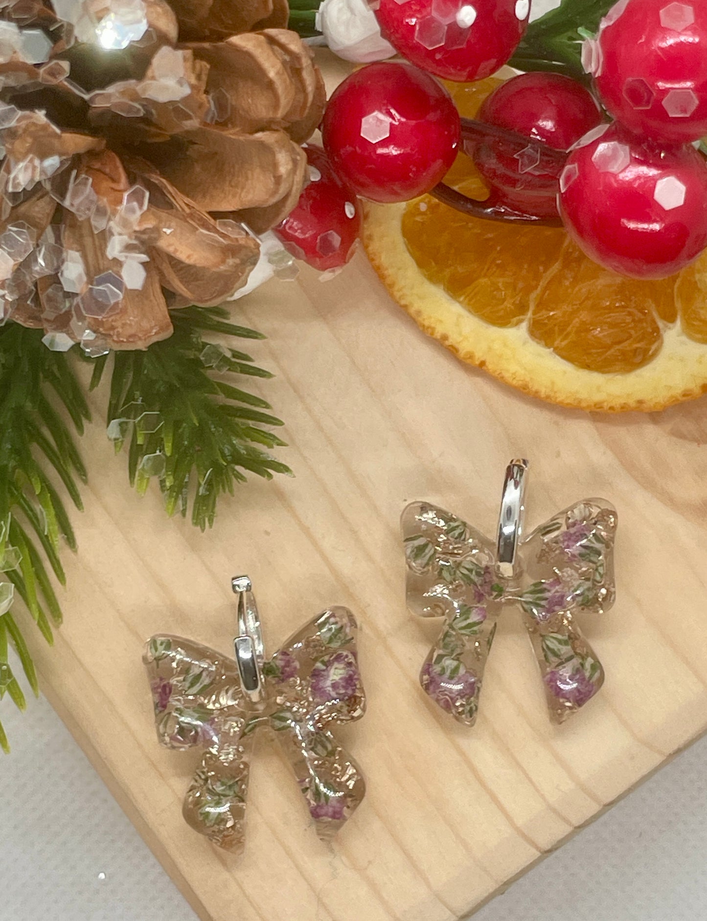 Gypsophila bow hoop earrings