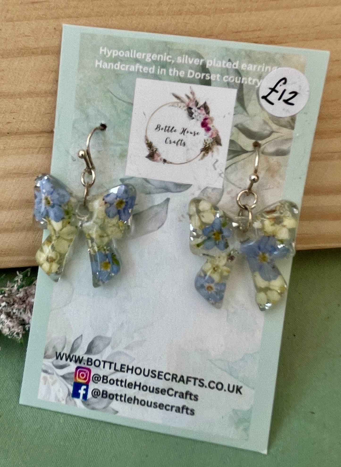 Blue and Cream bow earrings