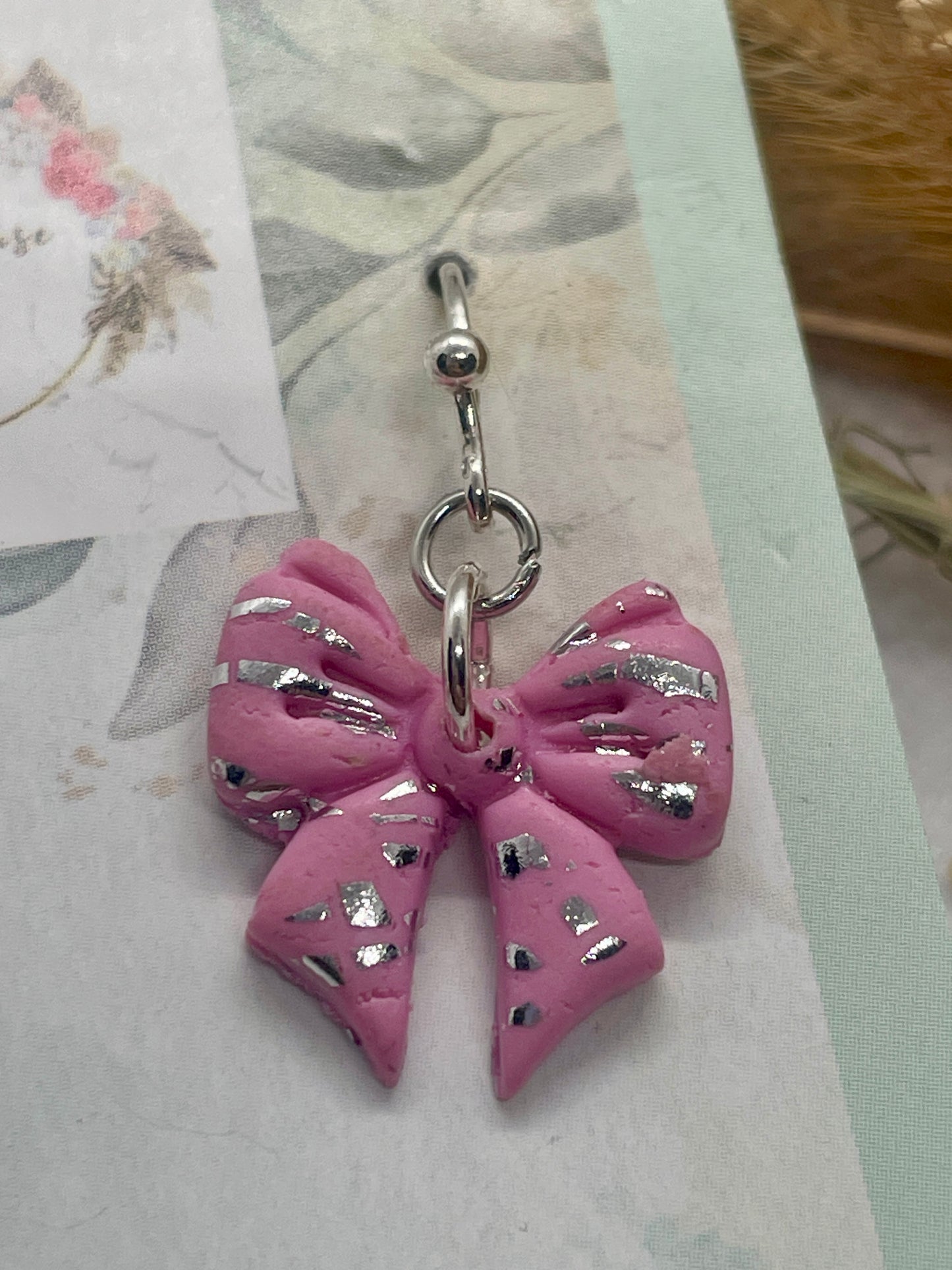 Pink crackle mini winter bow earrings