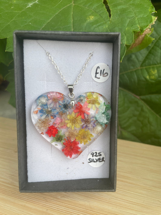 Bright burst heart necklace