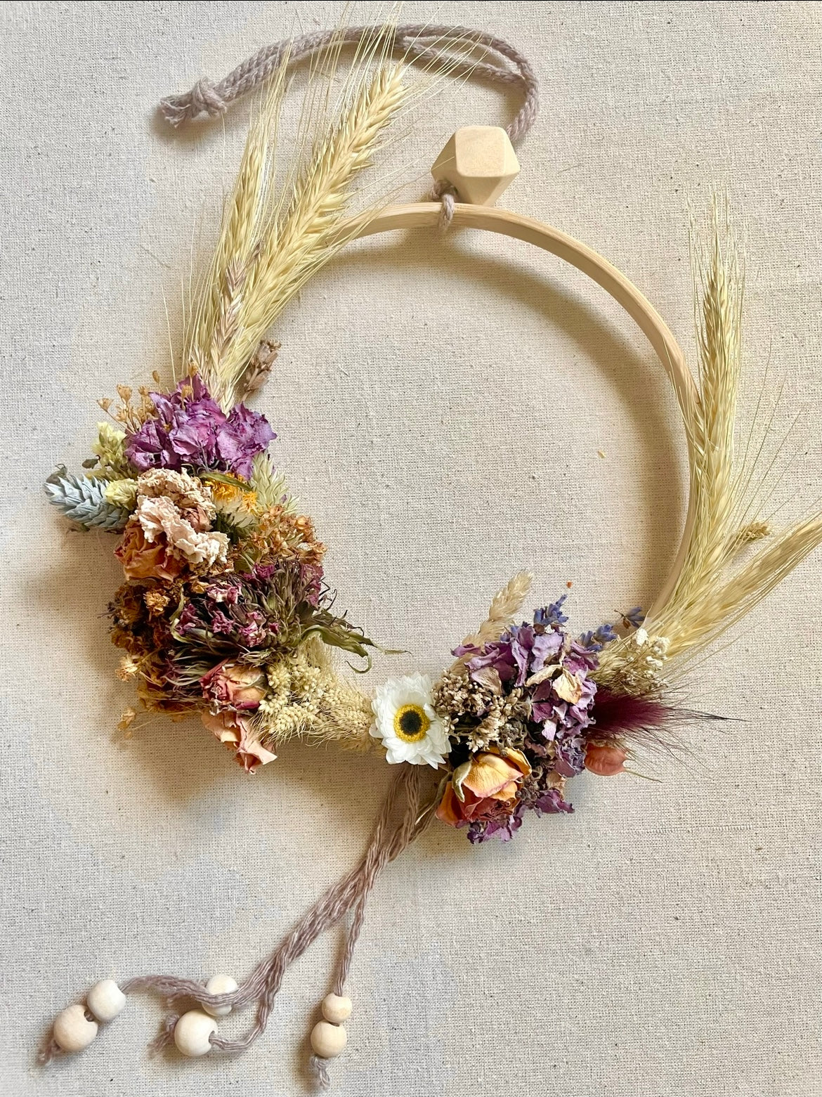 Simple half dried flower wreath