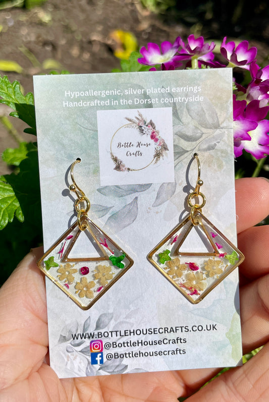 Geometric floral dangle earrings