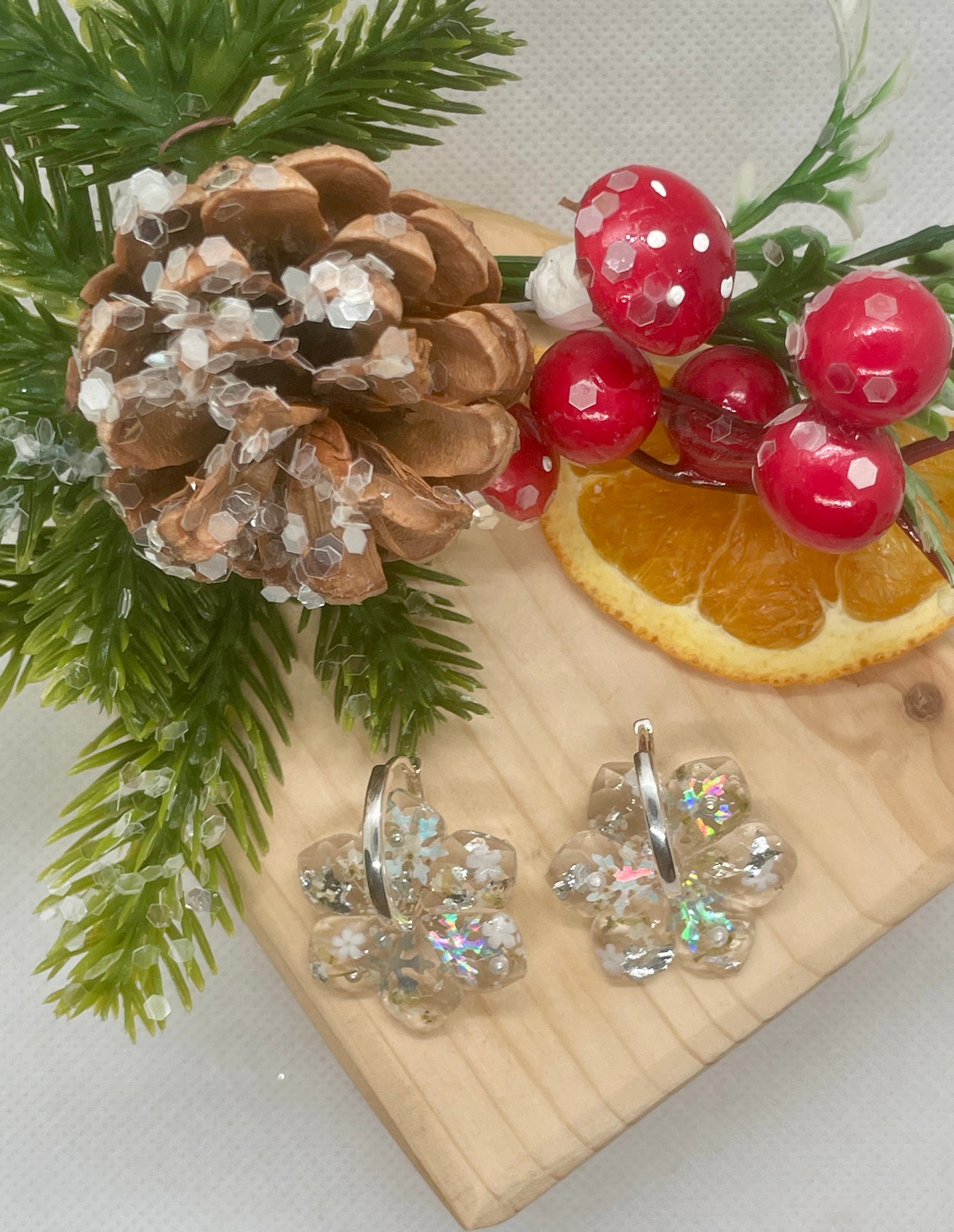 Silvery snowflake earrings