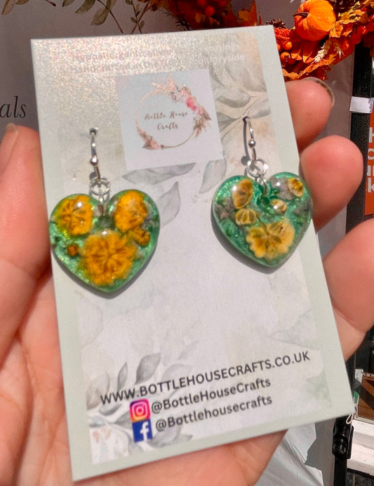 Green and yellow hearts