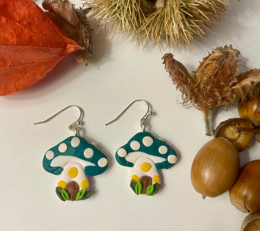 Fairy mushroom house dangles - green