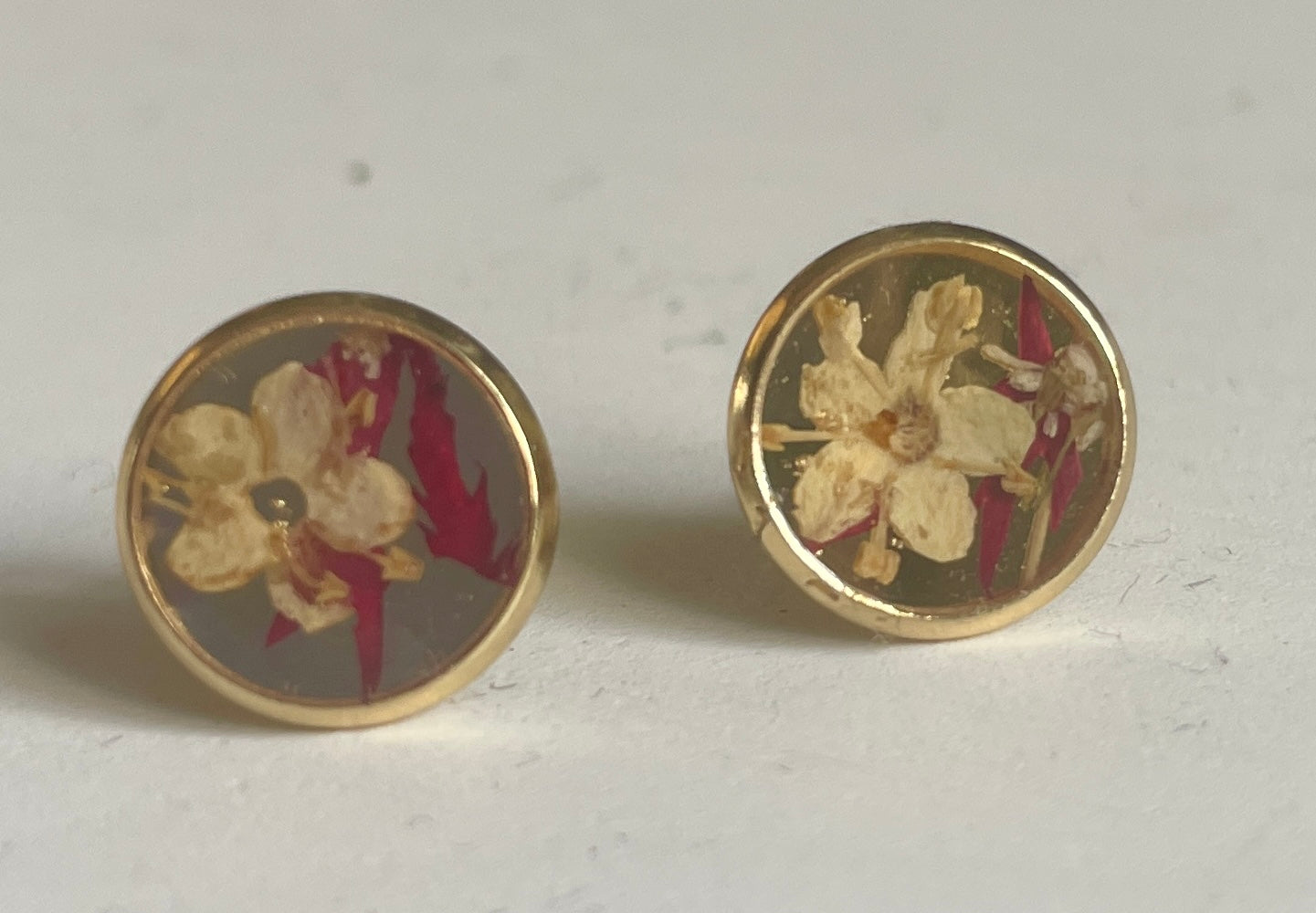 Elderflower and acer gold studs