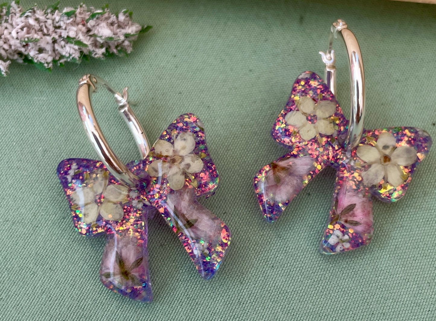 Lilac bow earrings