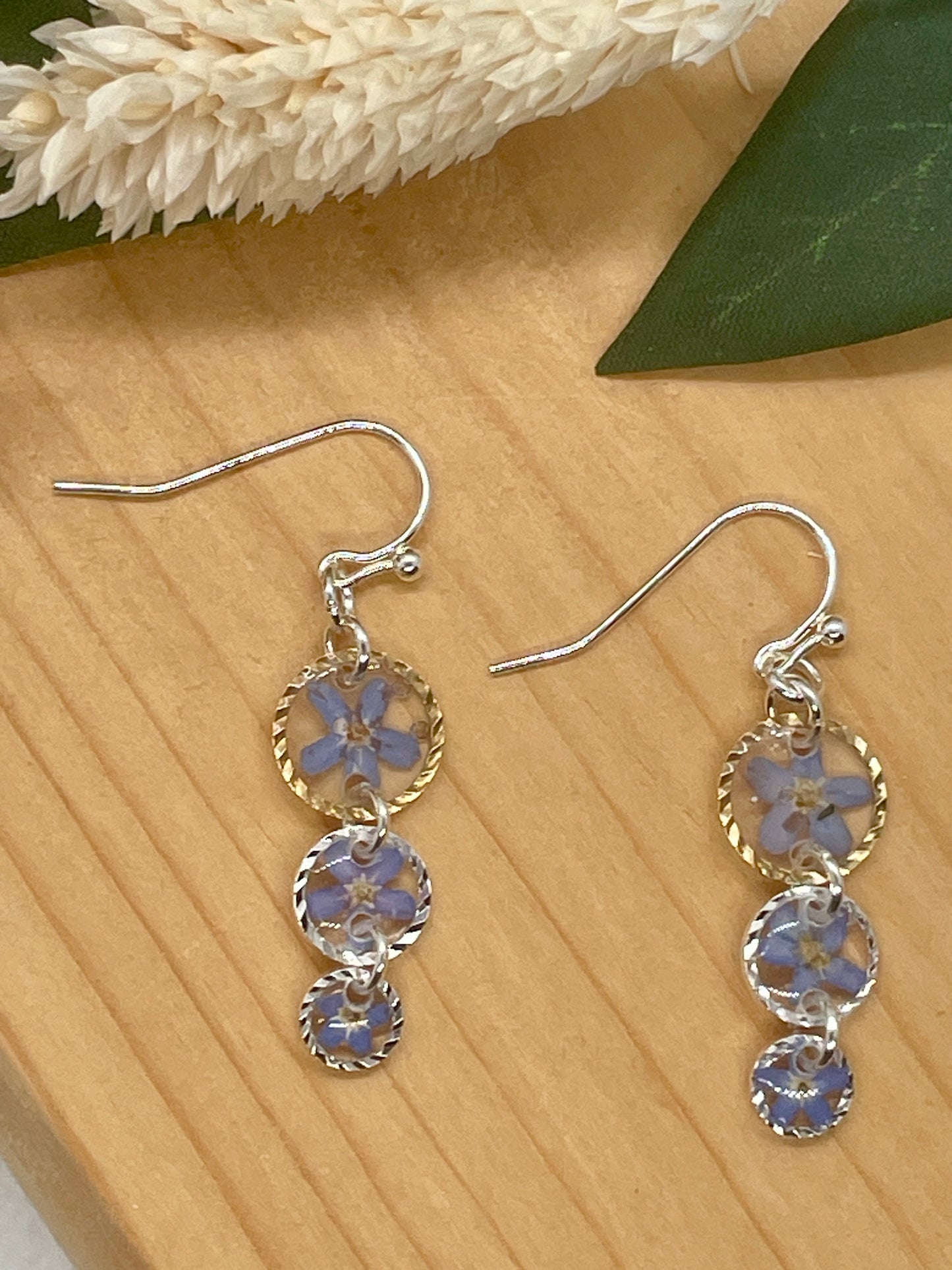 Triple drop forget me not