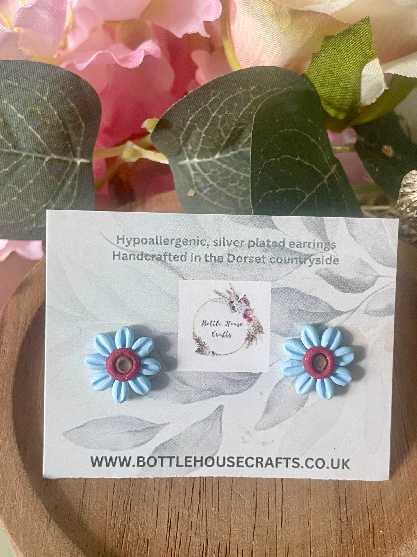 Mini floral studs - baby blue
