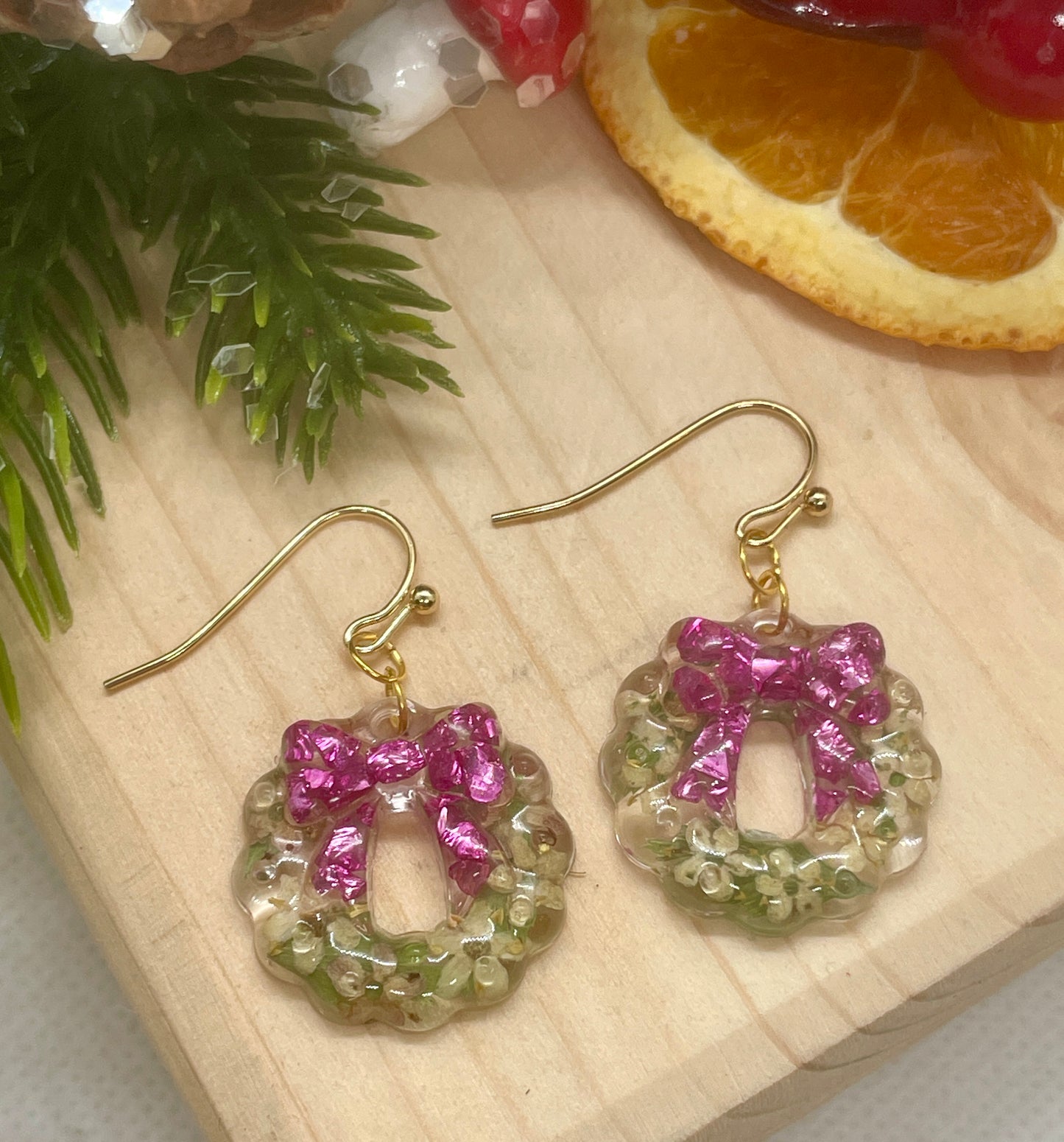 Pink bow wreath earrings