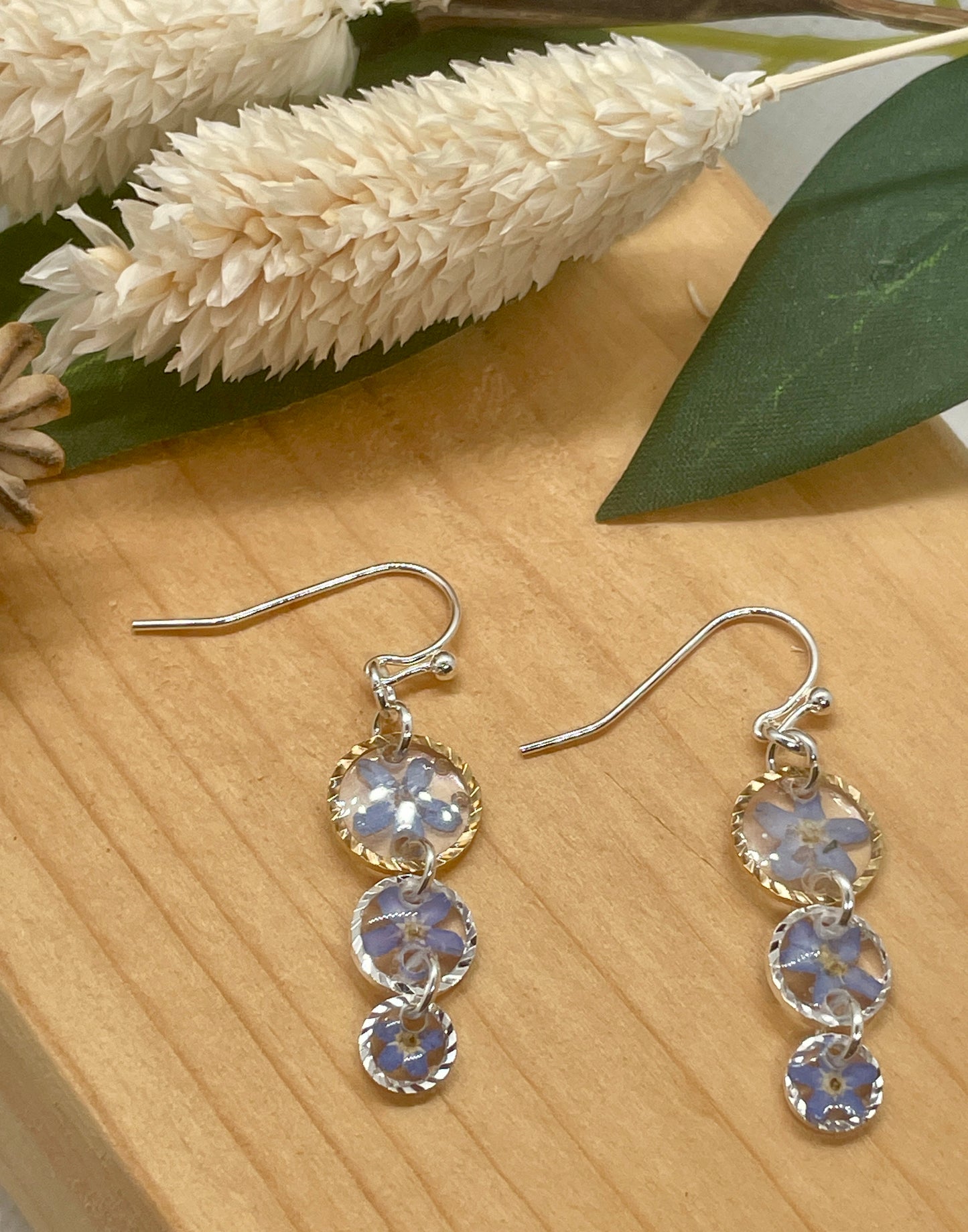 Triple drop forget me not