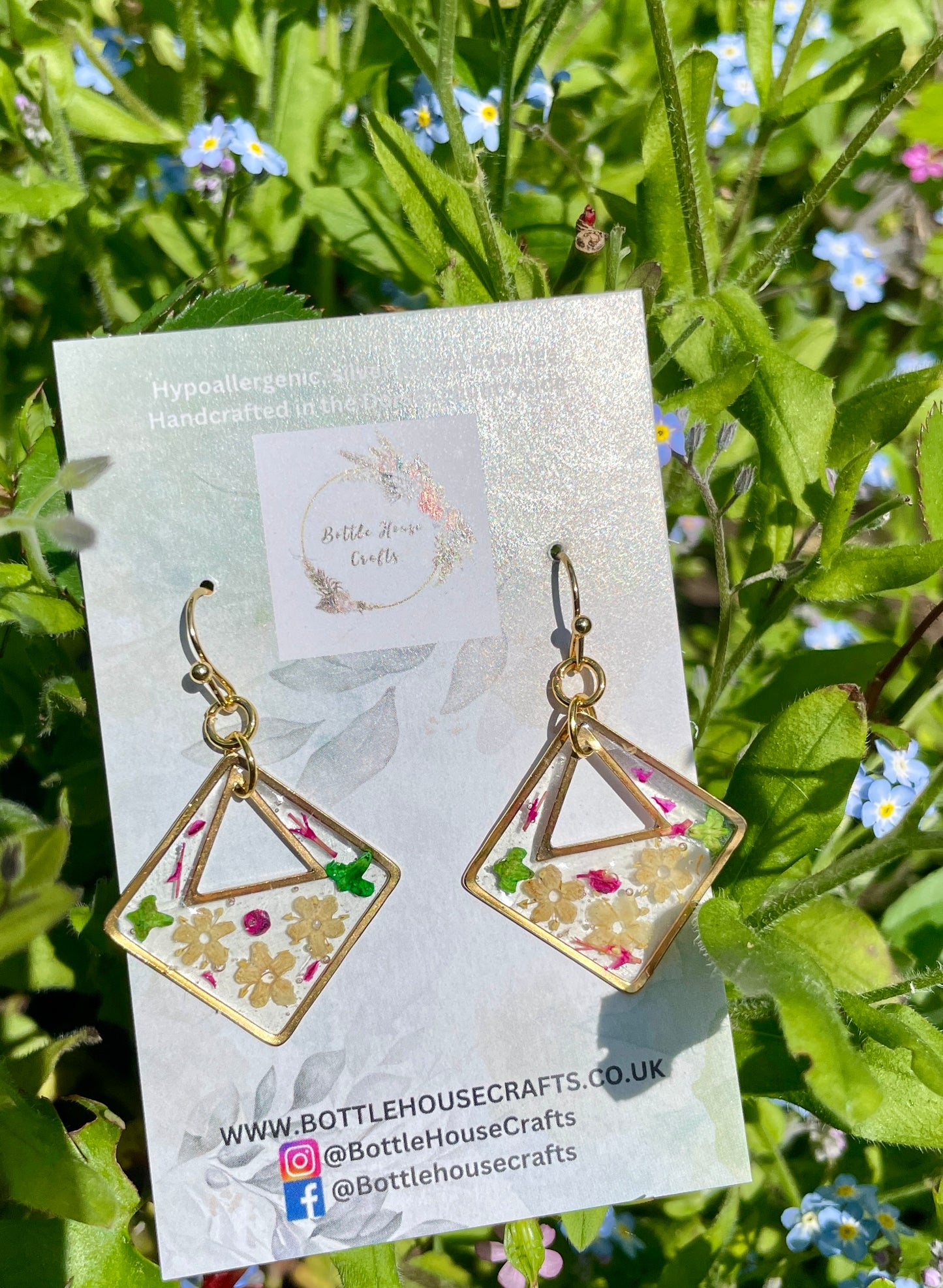 Geometric floral dangle earrings