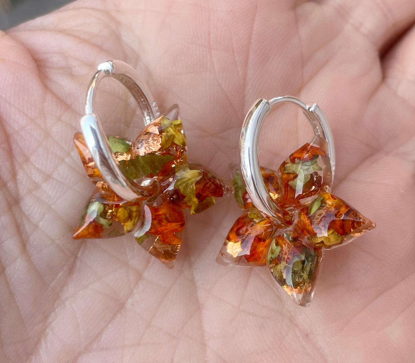 Soft star autumn leaf earrings