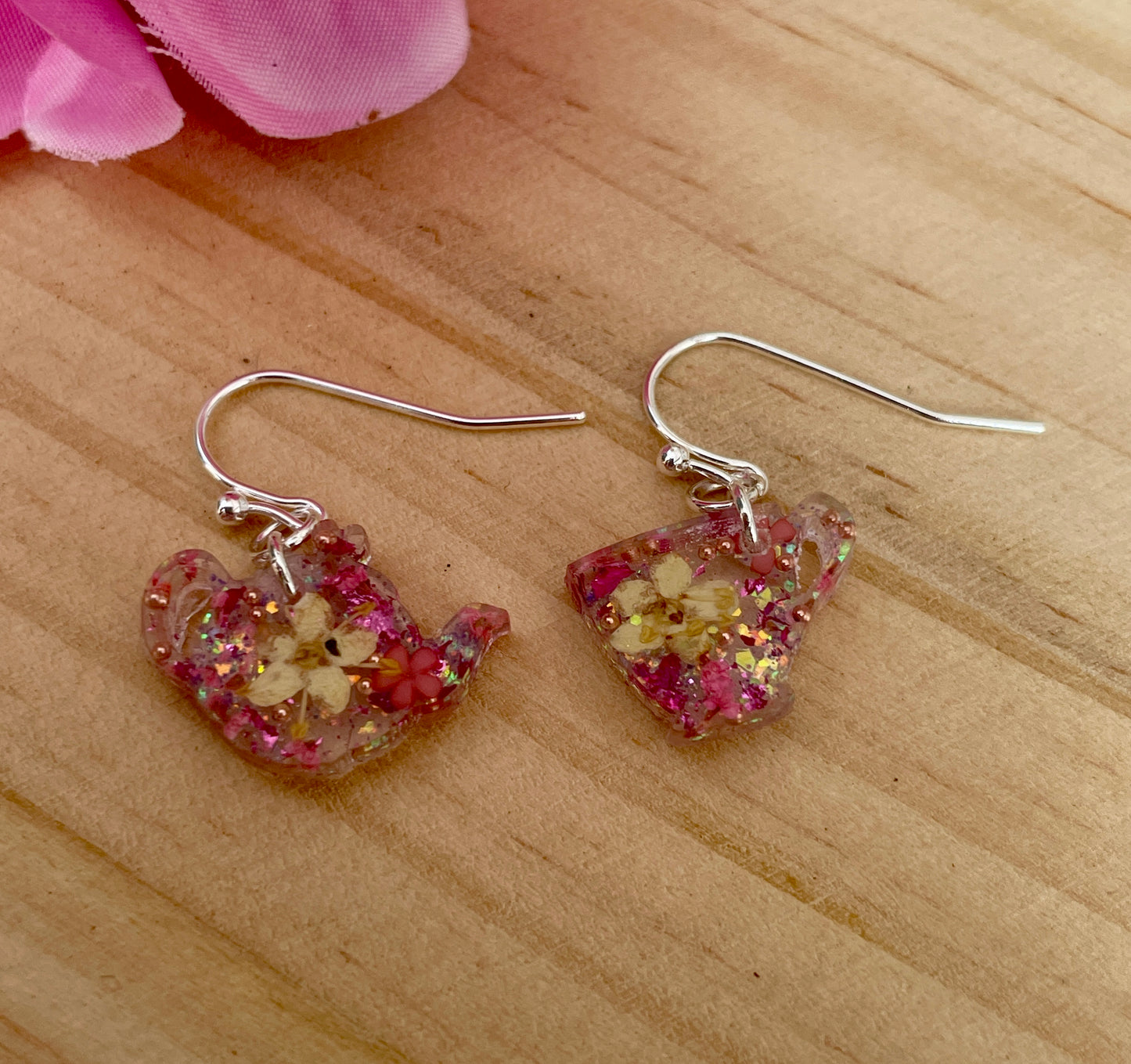 Tiny cup and saucer earrings