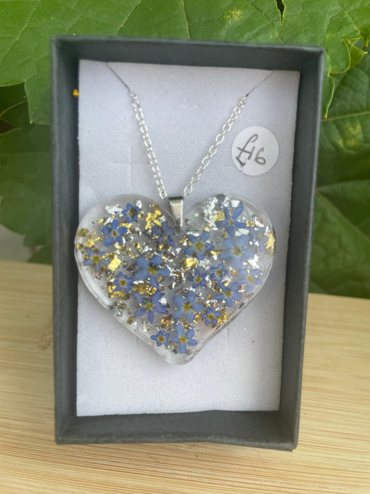 Forget me not sparkle heart