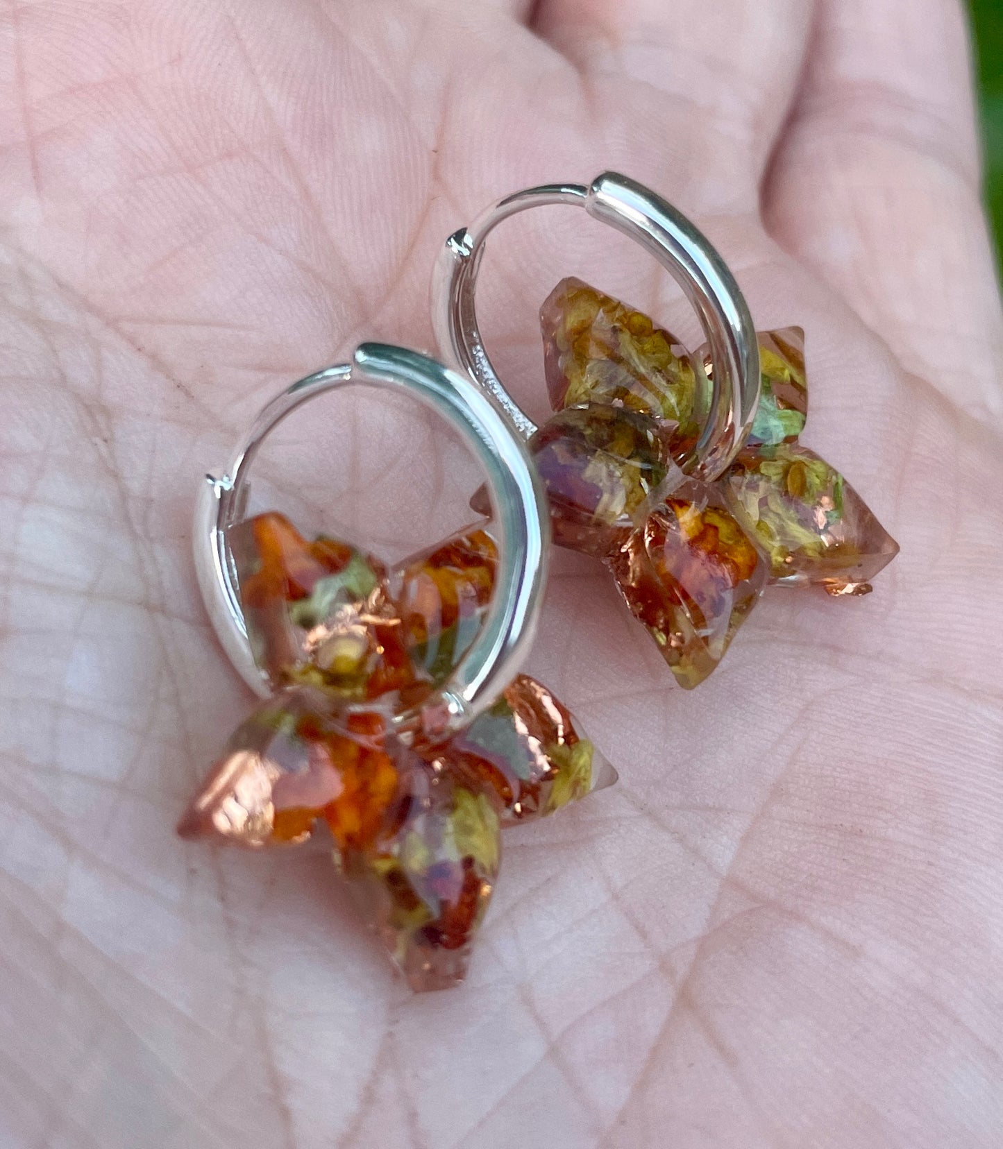 Soft star autumn leaf earrings