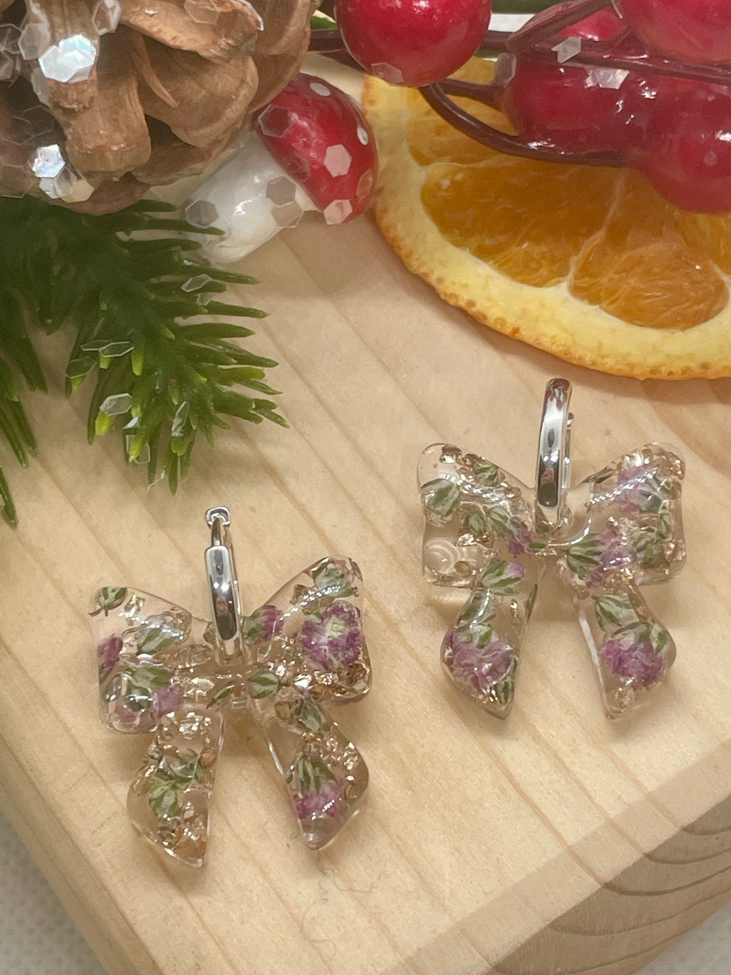 Gypsophila bow hoop earrings