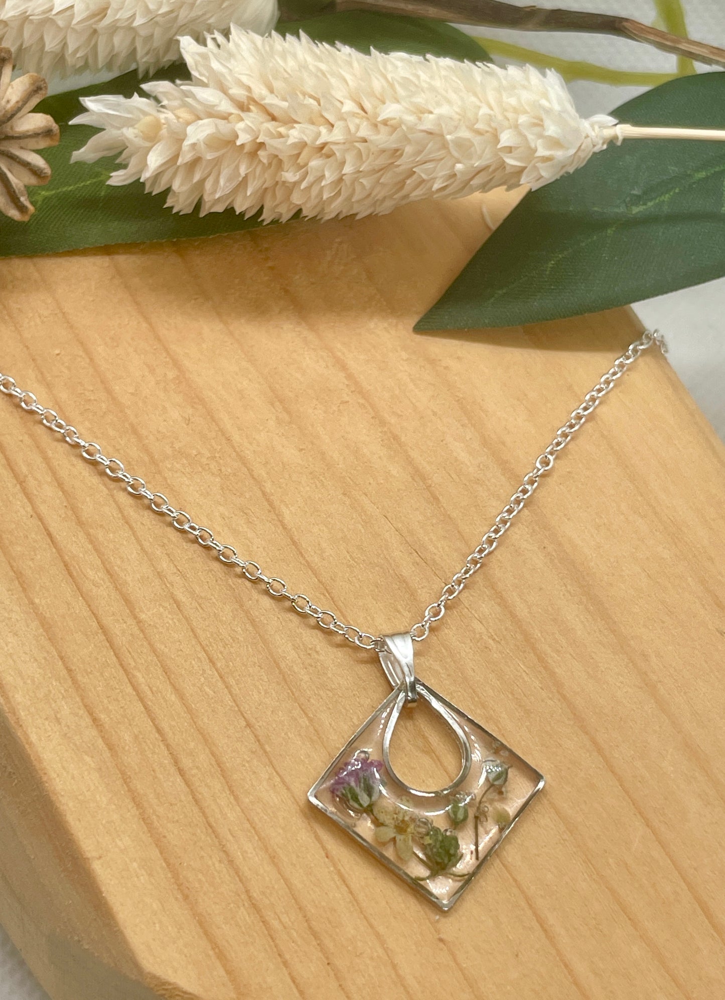 Silver square elderflower necklace