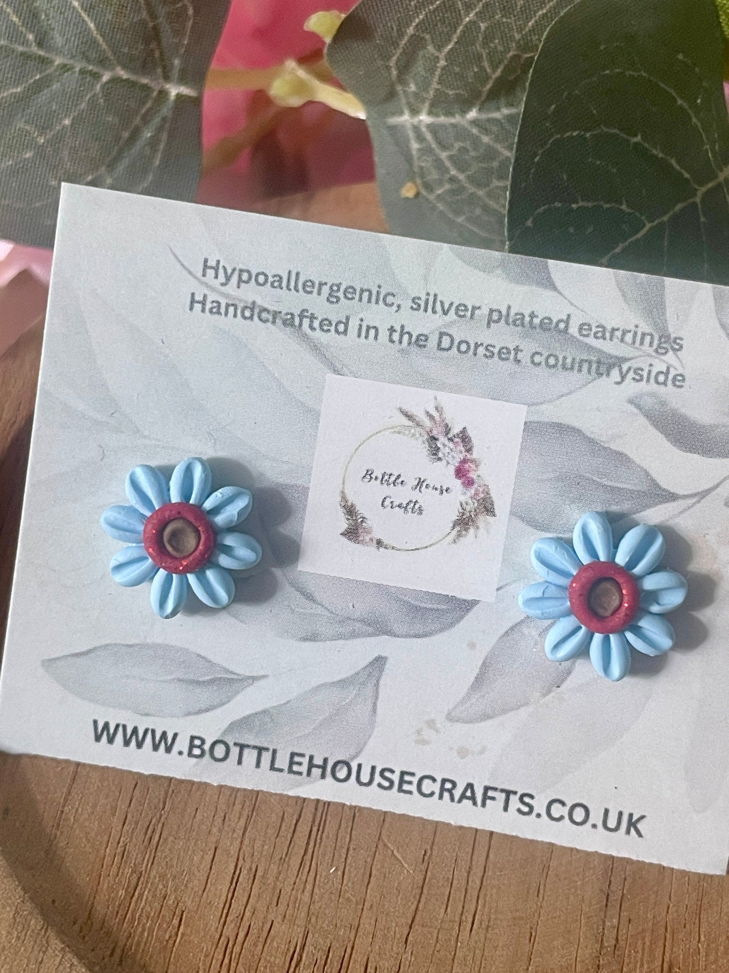 Mini floral studs - baby blue