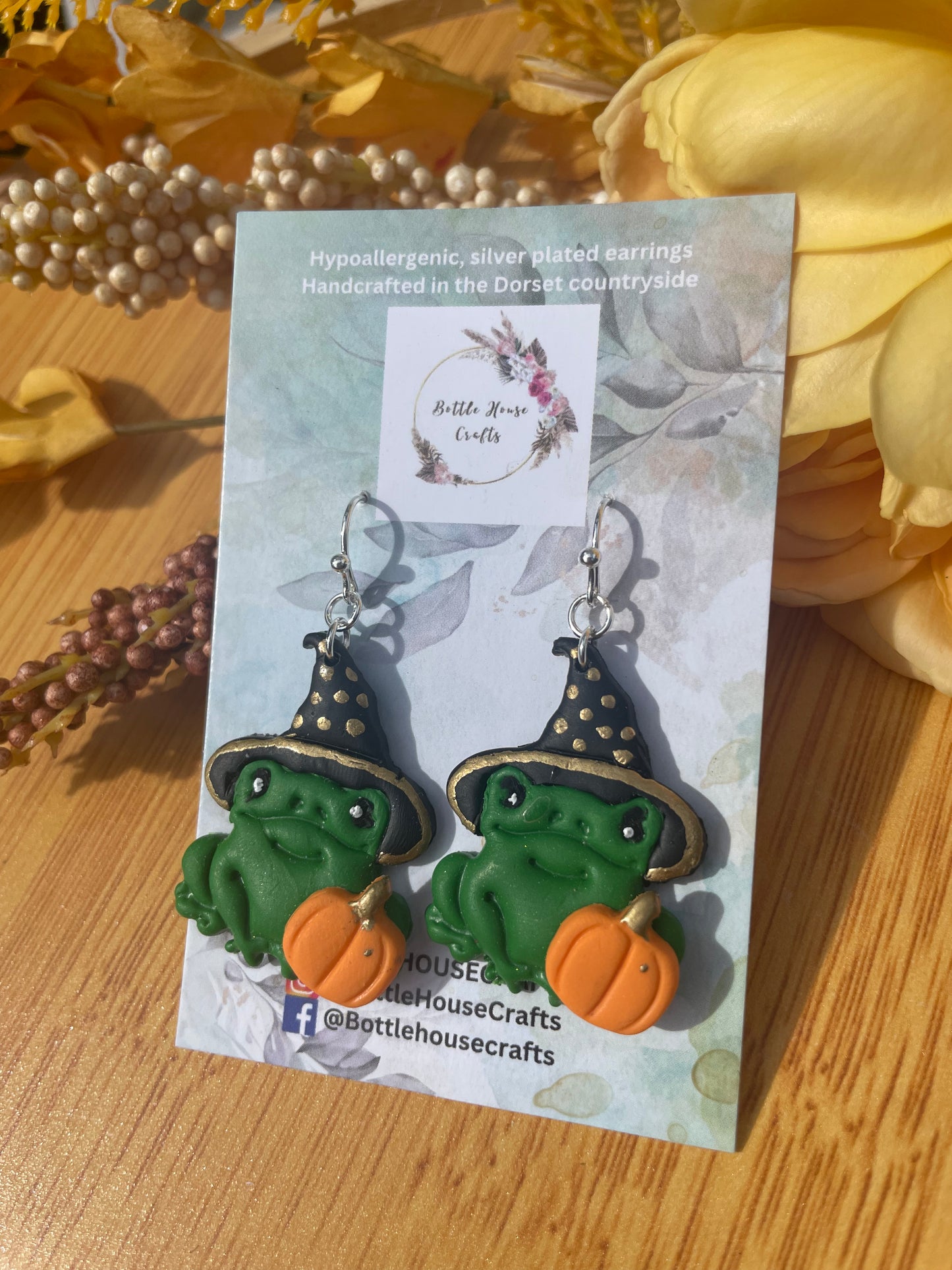 Witch frog earrings