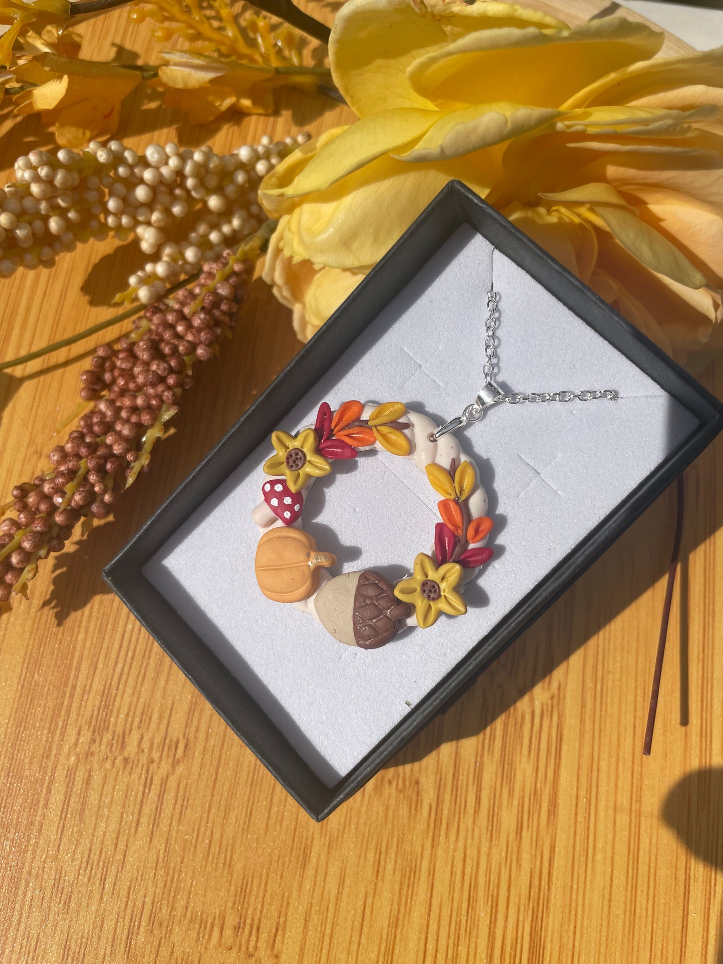 Autumn wreath necklace